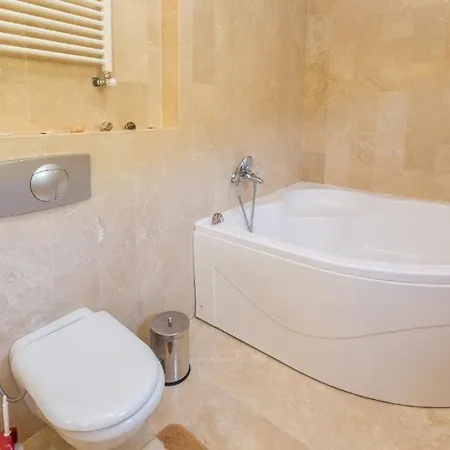 Suzan Sea View Antalya Willa *